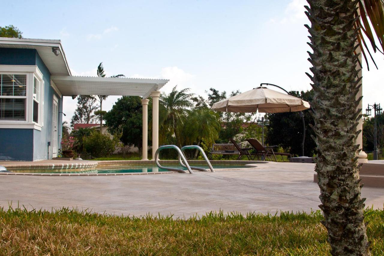 Homestay Weston Ranches Southwest Ranches Kültér fotó